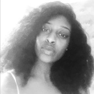 Meet your Posher, Ojunae